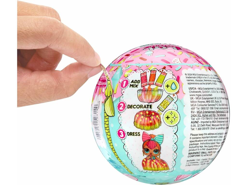 LOL Surprise Holiday Surprise Bambola Baking Beauty, Edizione Limitata Natalizia Con 8 Sorprese E Palla Ornamentale