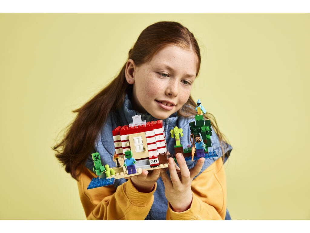 Lego Minecraft Dynamite Jungle House