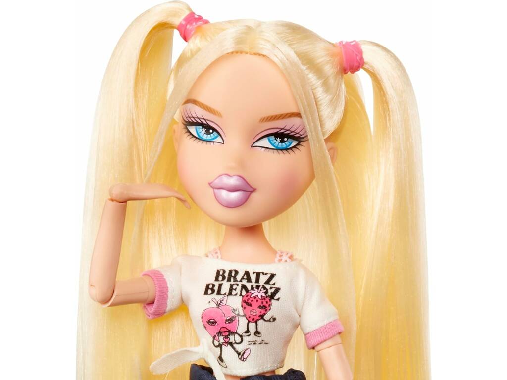 Bratz Stylin’ Muñeca Cloe con Camiseta para Ti
