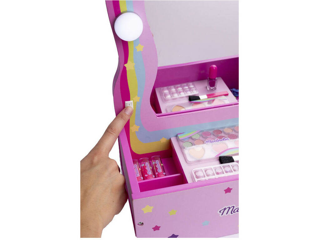 Martinelia Coiffeuse maquillage avec lumière et accessoires