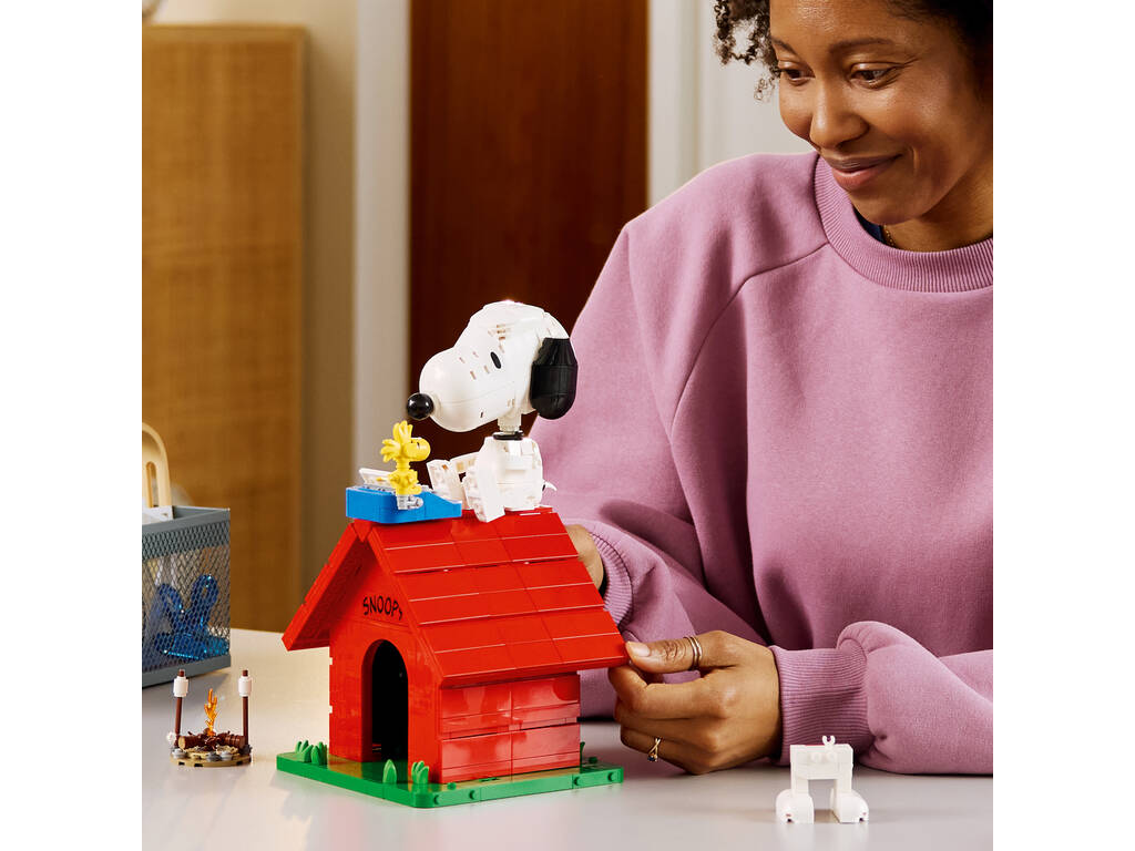 Lego Ideas Peanuts: La Caseta de Snoopy 3 en 1